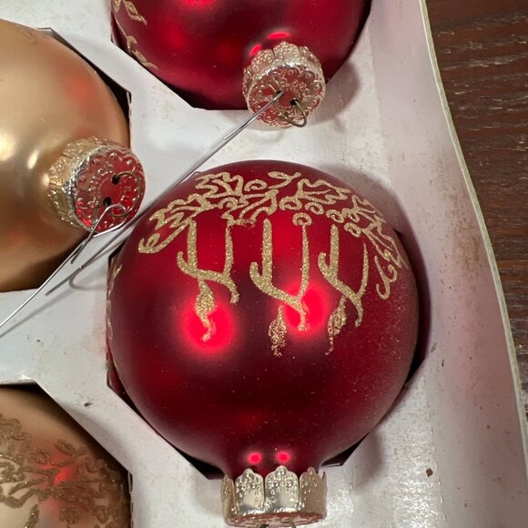 Vintage Time 16-Count Glass Christmas Ornaments Red Gold Green Glitter Candle De - Picture 2 of 4